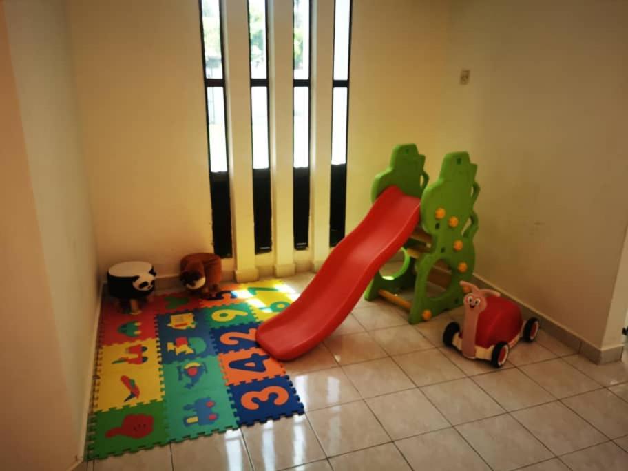 לומוט Prairie Villa Homestay מראה חיצוני תמונה